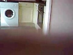 ສີດໍາເປັນ ebony masseuse ກະລຸນາ thug ດ້ວຍການນວດສະບູ