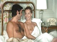 ເດັກນ້ອຍຫ້ອງການທີ່ສວຍງາມ Alexis Brill nailed